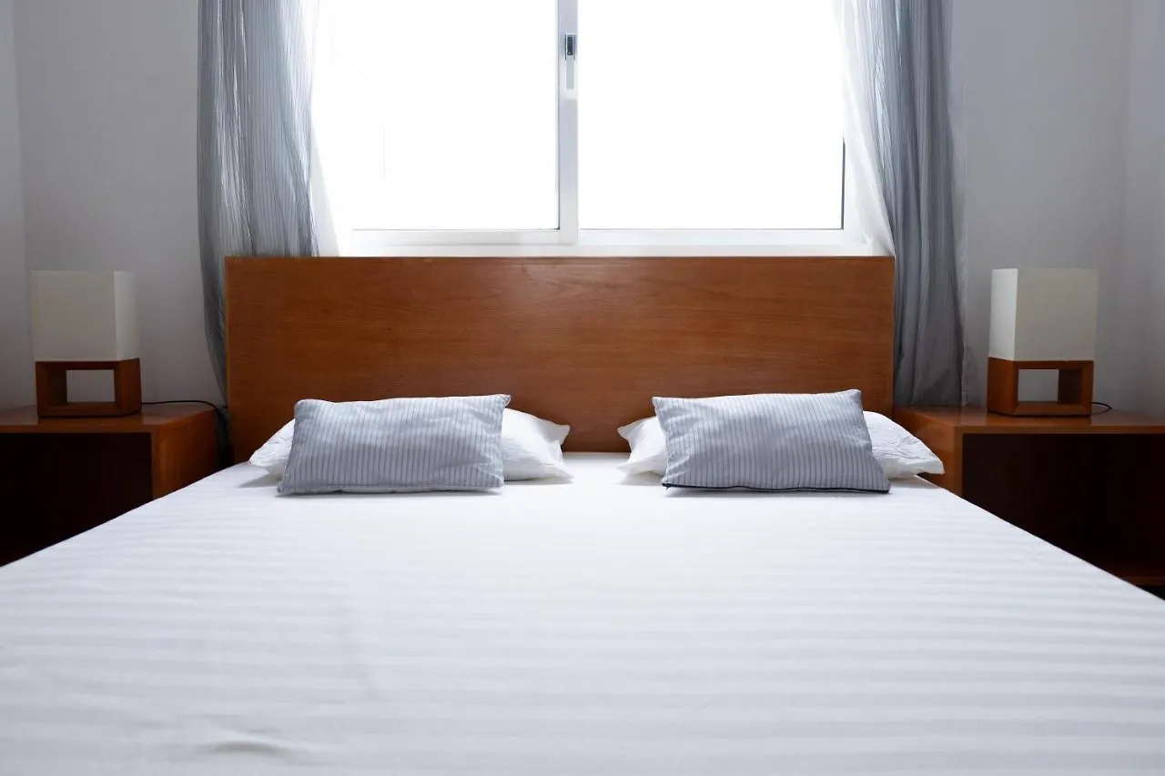 2 Bdr Cozy Apt Near Praca Center, Ac & Fast Wi-Fi Praia