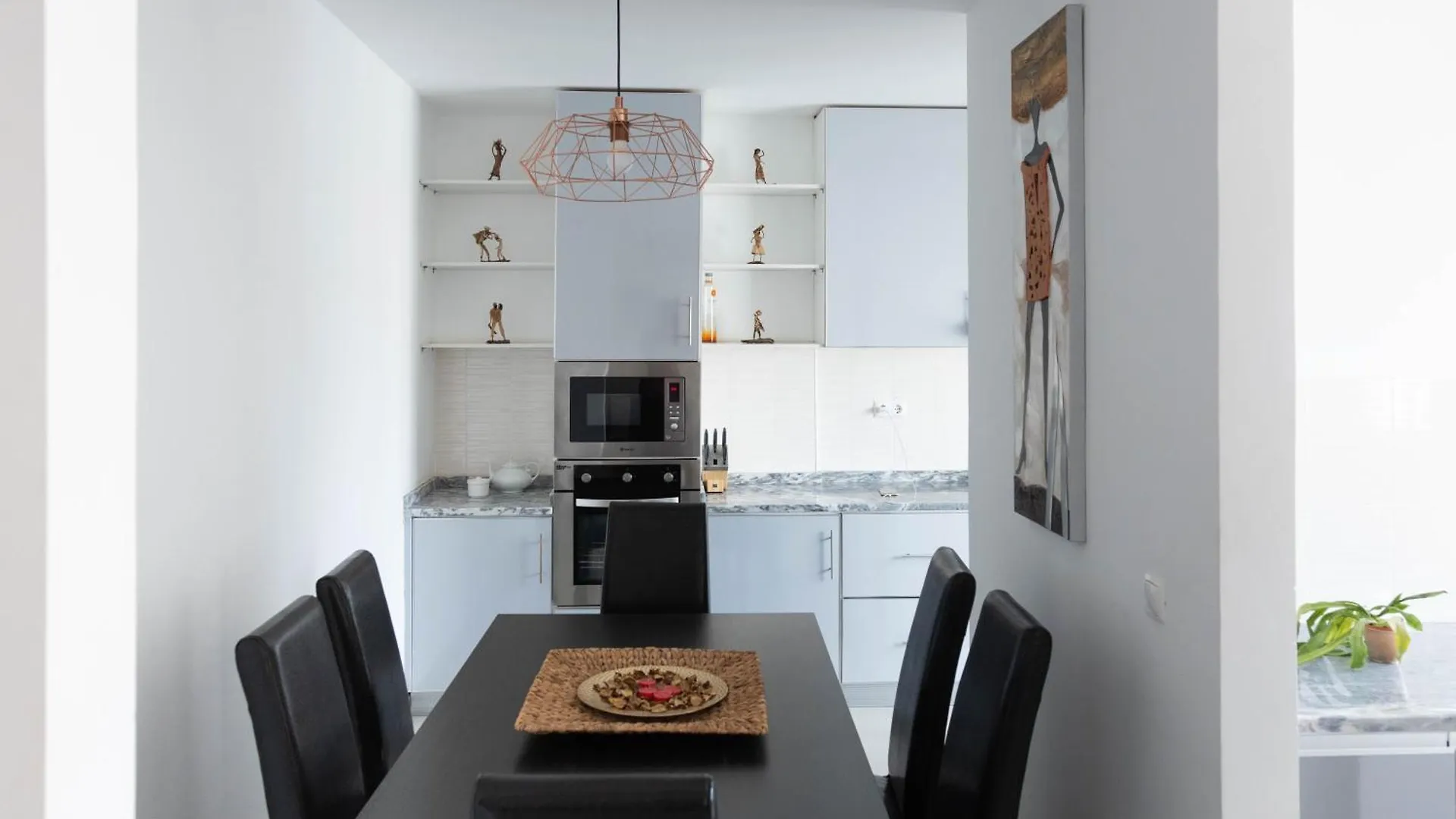 2 Bdr Cozy Apt Near Praca Center, Ac & Fast Wi-Fi Praia Apartment